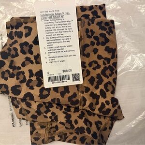 lululemon athletica NWT Align no line high rise short 6in Size 4